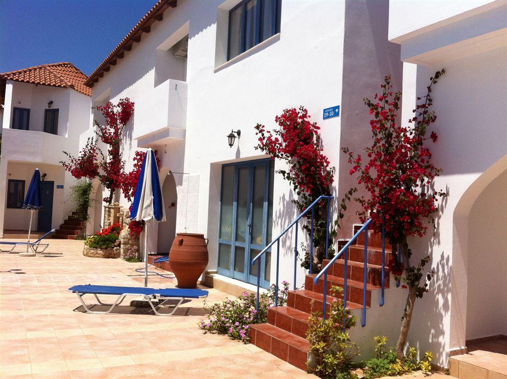 Iliana Hotel Pánormos エクステリア 写真
