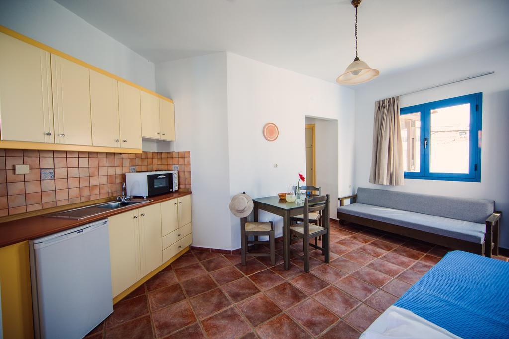 Iliana Hotel Pánormos エクステリア 写真