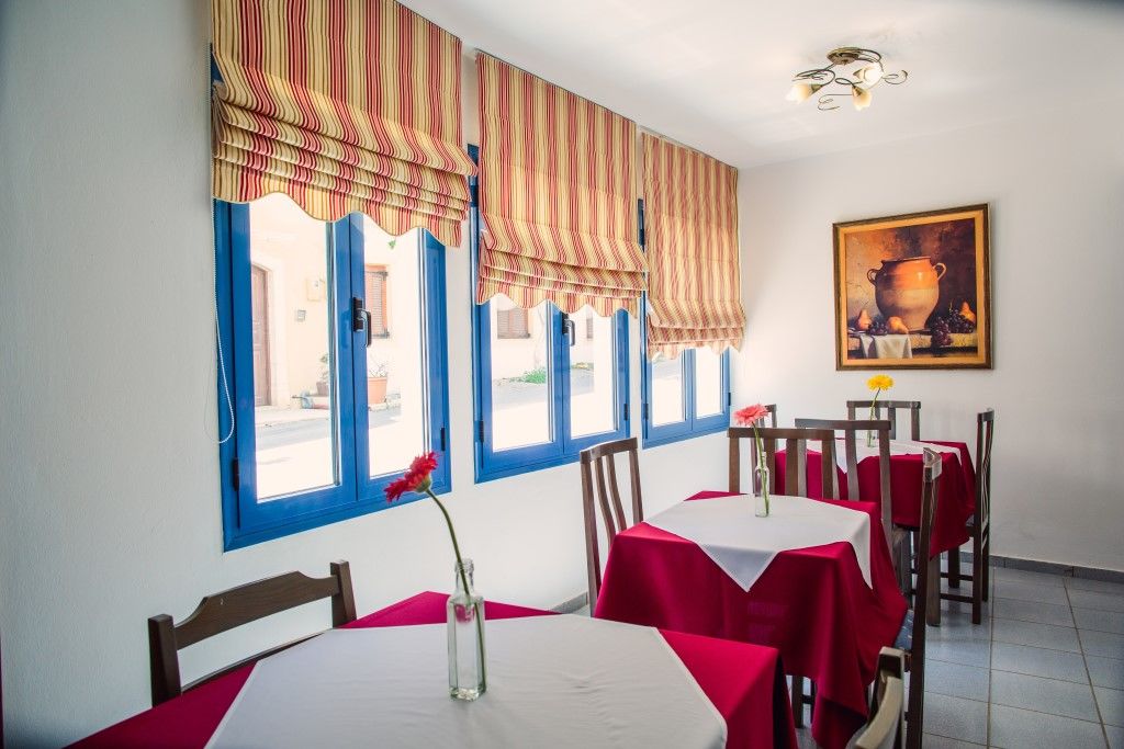 Iliana Hotel Pánormos エクステリア 写真