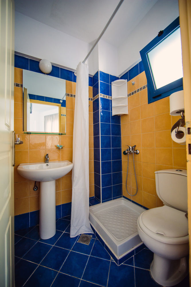 Iliana Hotel Pánormos エクステリア 写真